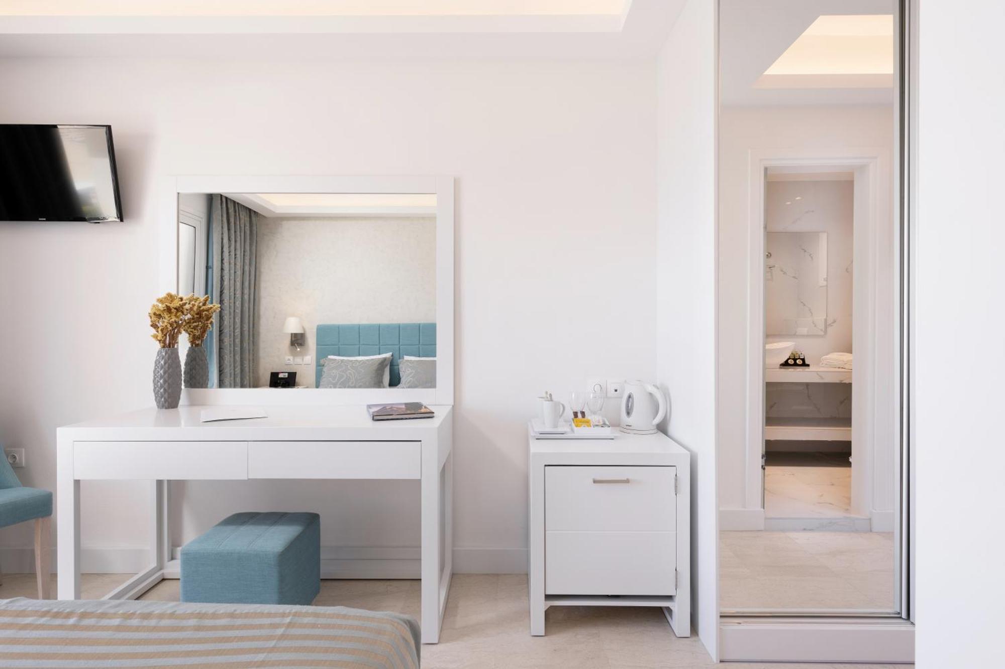 Melina Bay Boutique Hotel Kassiopi Eksteriør billede